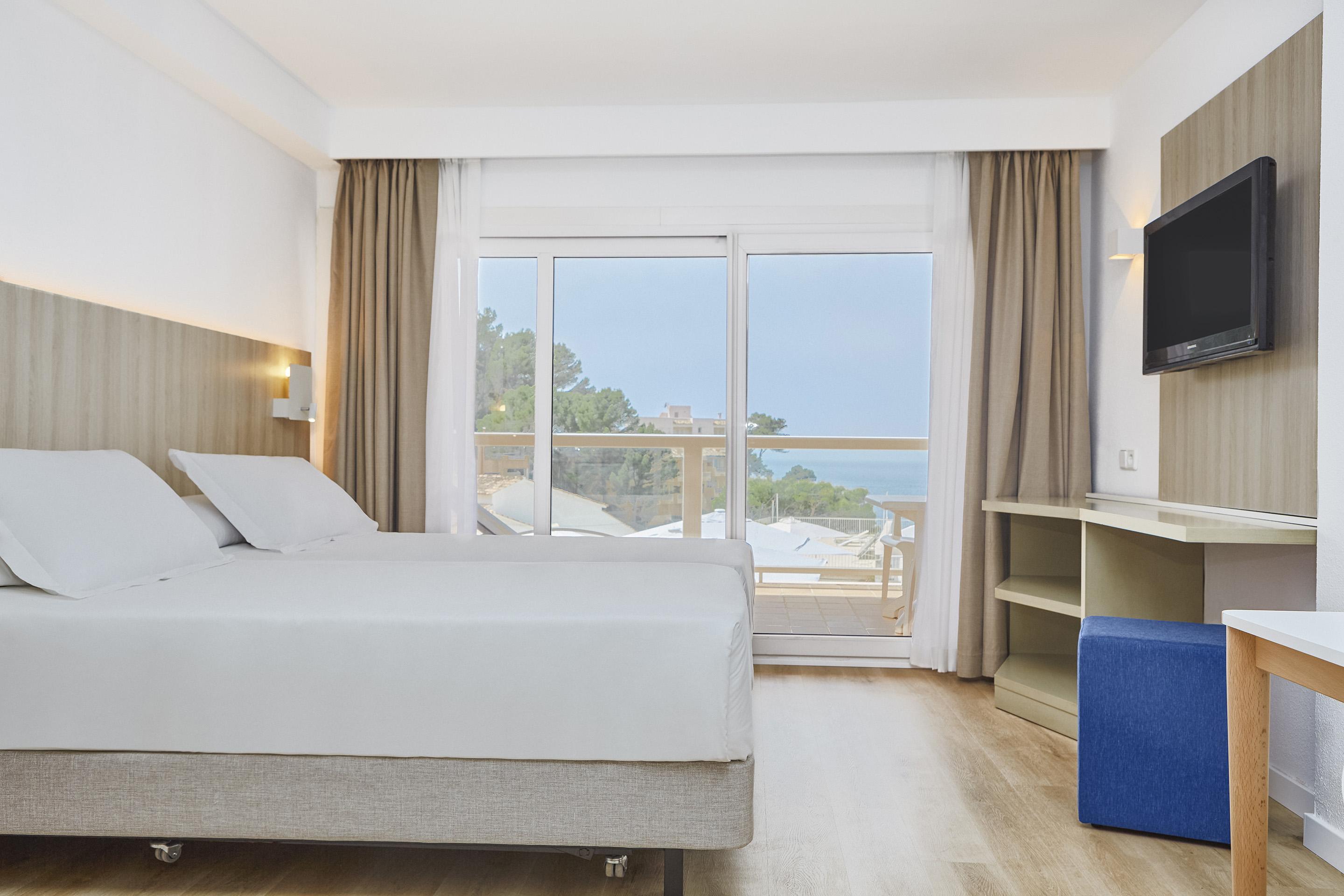Universal Aparthotel Don Camilo Sant Elm Esterno foto