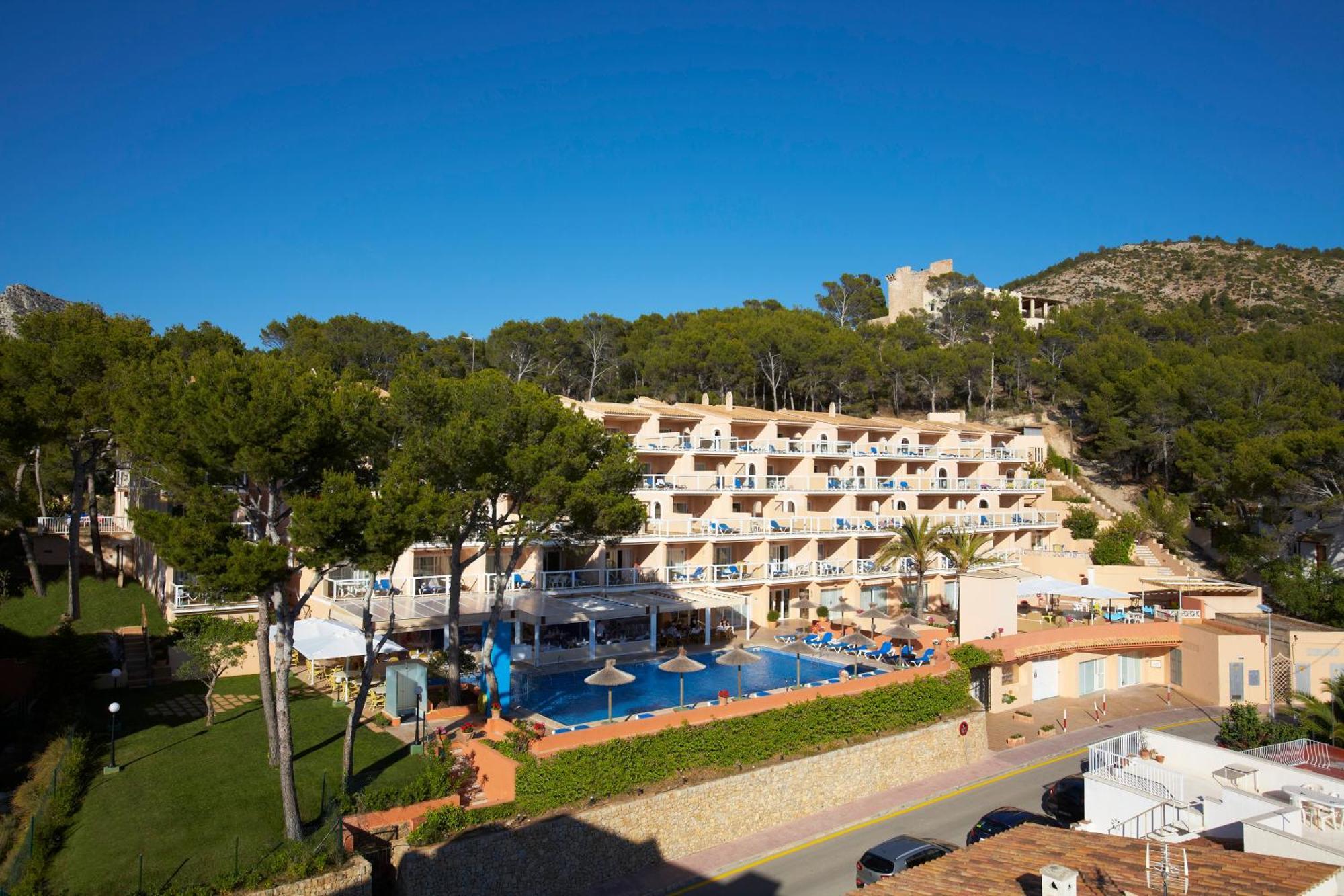 Universal Aparthotel Don Camilo Sant Elm Esterno foto