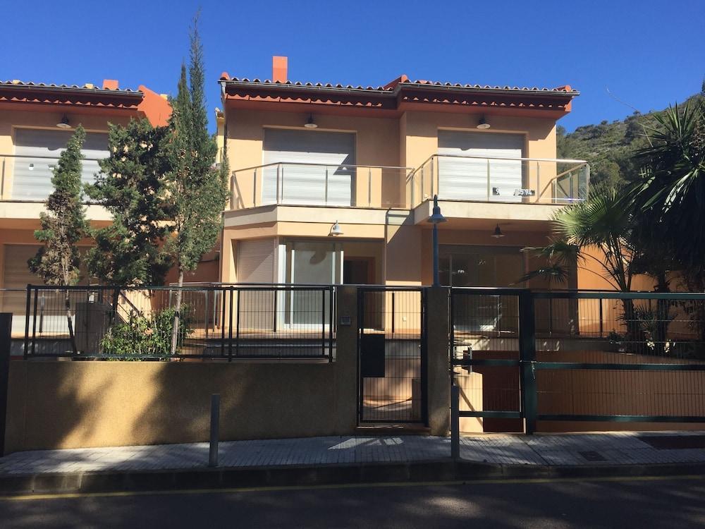 Universal Aparthotel Don Camilo Sant Elm Esterno foto
